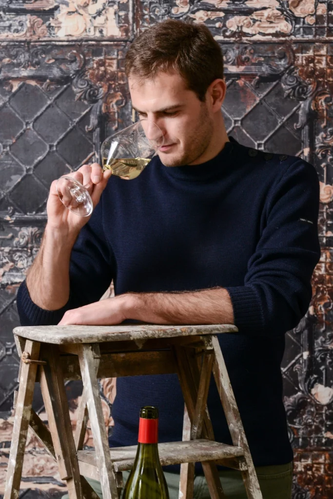 Thibaut Toix - Tutoreca's sommellerie expert, specialist in wine service, tasting, and wine pairing training